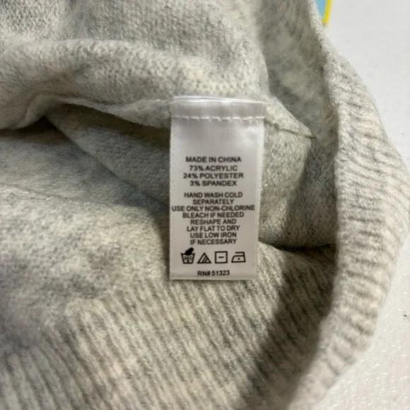 Women’s NWT CeCe Tis the Season Sweater - Picture 6 of 6